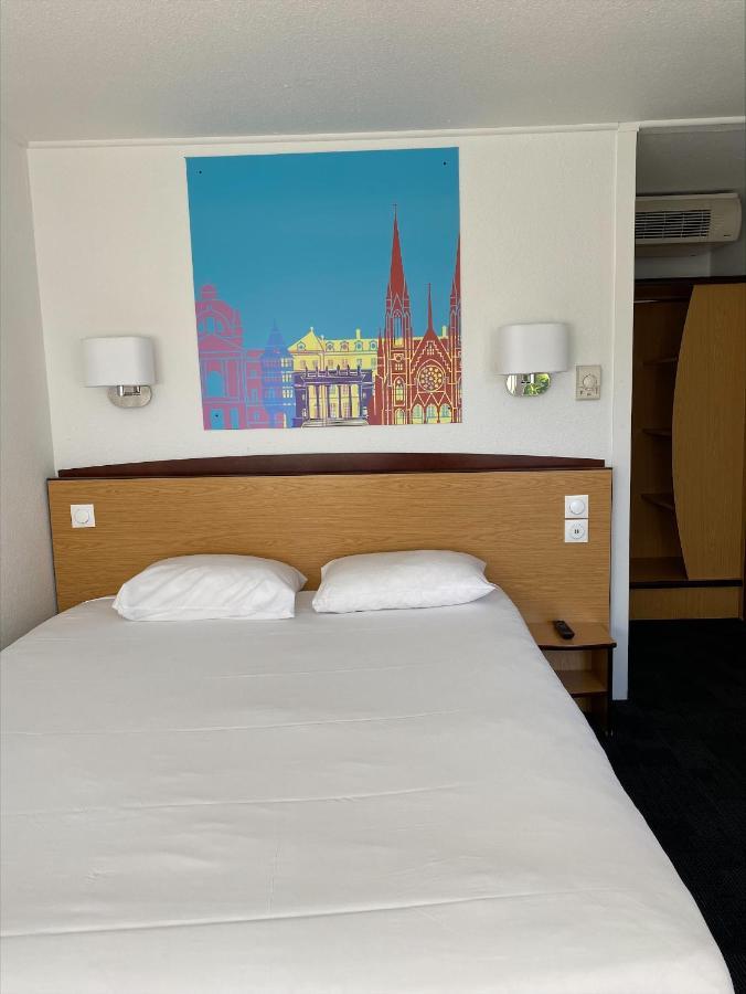 Kyriad Direct Marseille Est La Valentine La Penne-sur-Huveaune Exterior foto